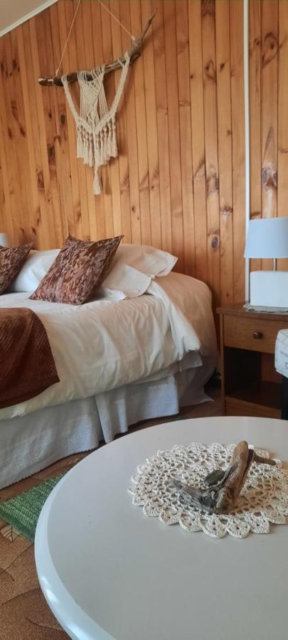 Hostal Los Pinos Puerto Natales Dış mekan fotoğraf