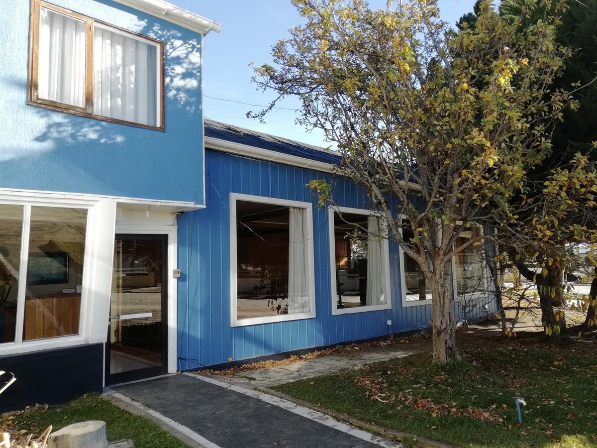 Hostal Los Pinos Puerto Natales Dış mekan fotoğraf